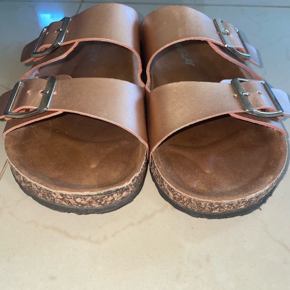 Sandals - Picture 3 of 5